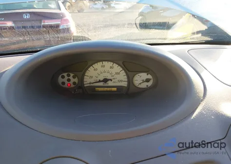 2002 Toyota Echo z USA, uszkodzony, nr VIN JTDBT123020242321